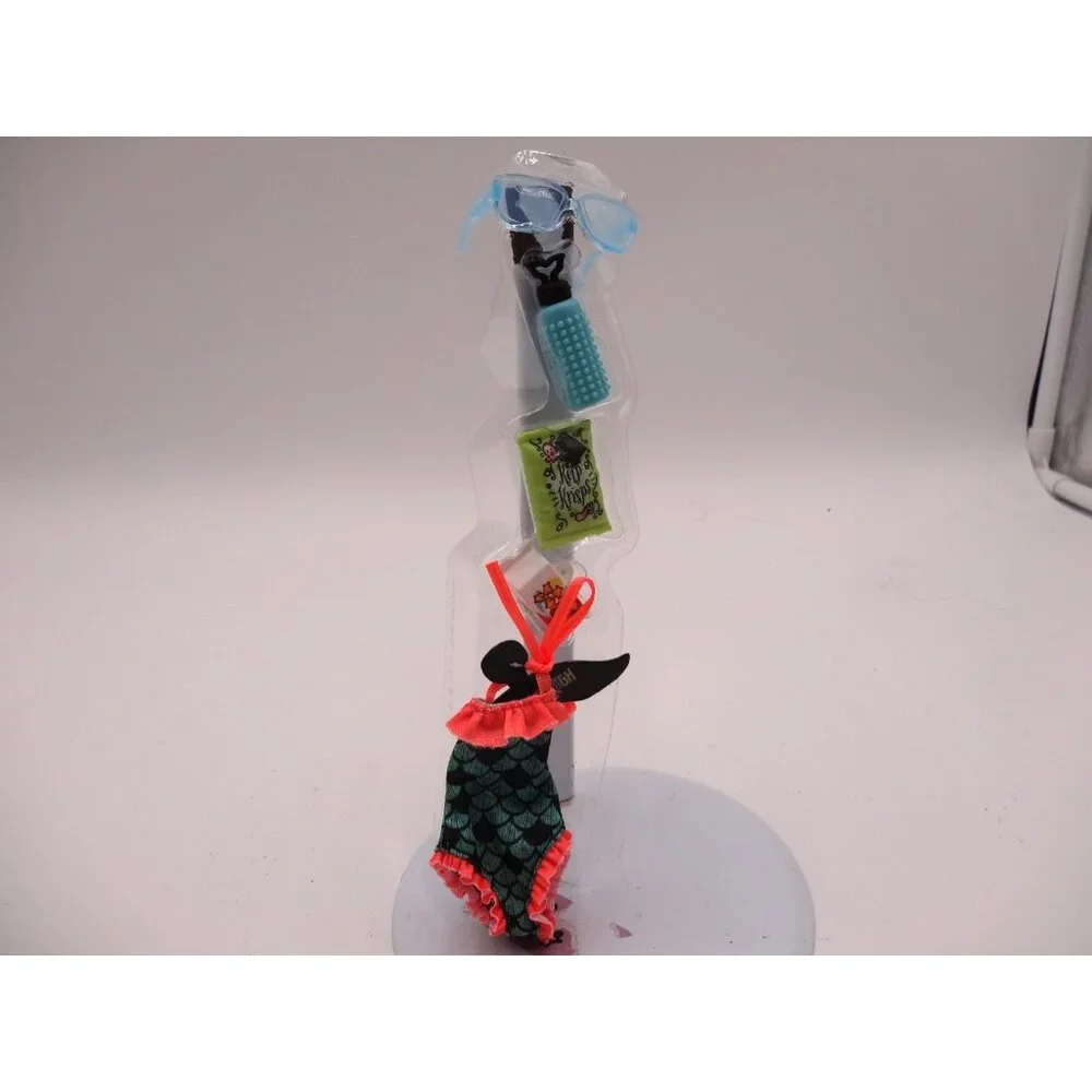 Monster High Lagoona Blue Accessories Swim Suit Glasses‎ Drink Bottle more